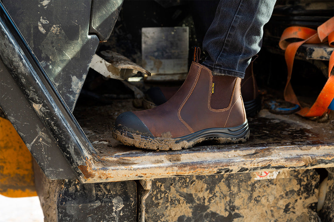 Choosing the Right Work Boots: Pull-On vs. Lace-Up - MooseLog