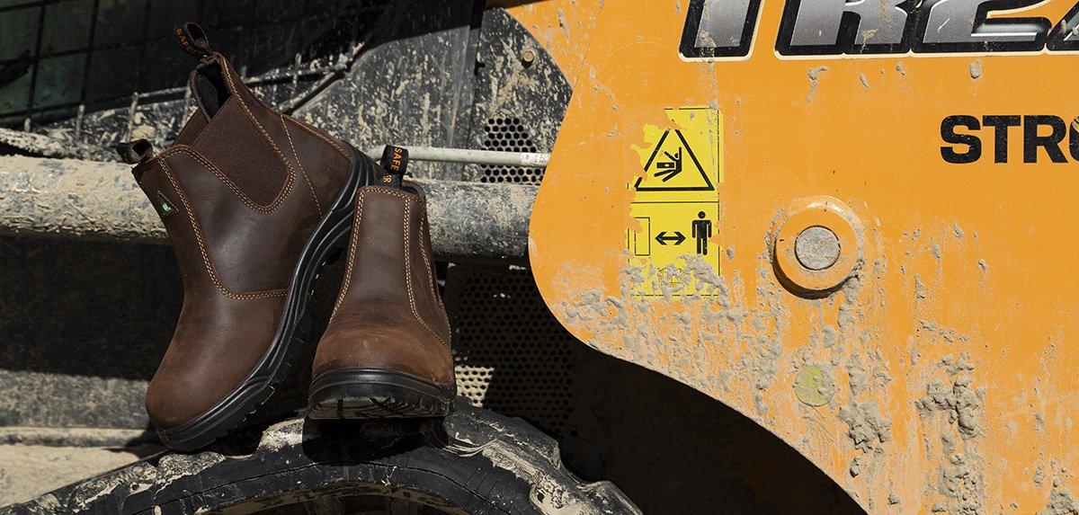 Women's CSA Approved Work Boots - MooseLog