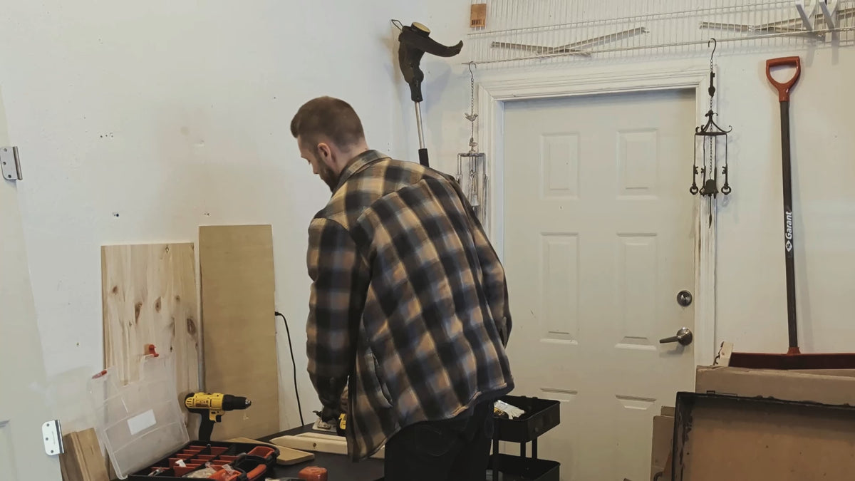 Unboxing by Nicolas in Canada